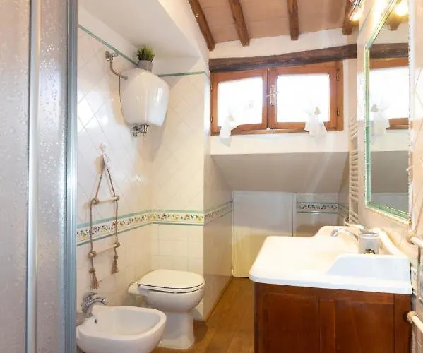 Mantellini15 - Caratteristico In Centro - Naonbnb Apartment