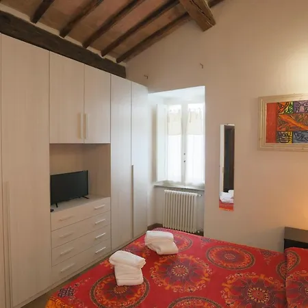 Mantellini シエーナ