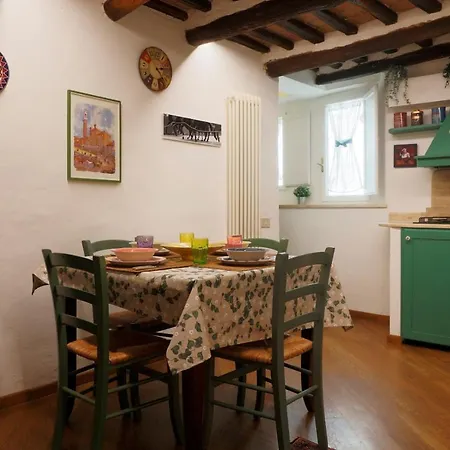 Апартаменты Mantellini15 - Caratteristico In Centro - Naonbnb