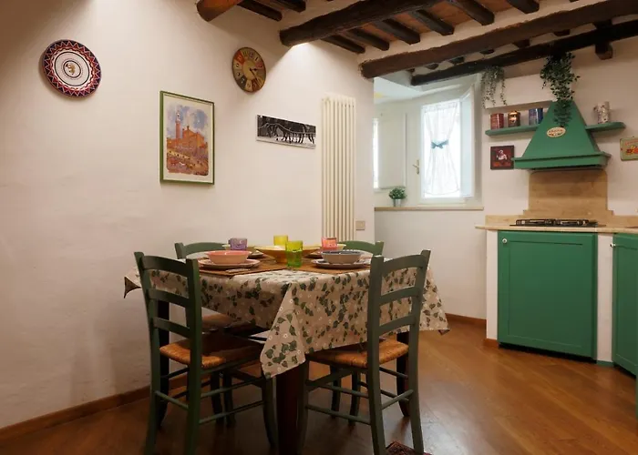 Апартаменты Mantellini15 - Caratteristico In Centro - Naonbnb